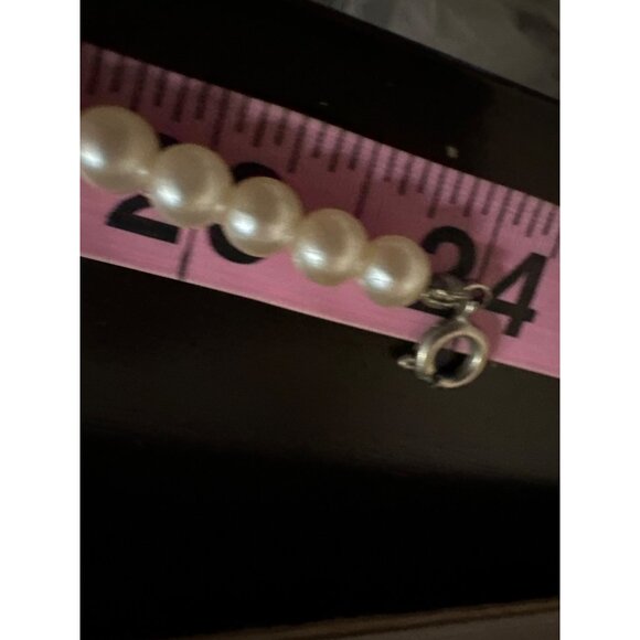 Vintage Faux Pearl Necklace White Simple Lightweight 23" - Picture 5 of 6